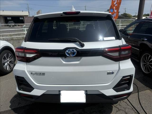 TOYOTA RAIZE HYBRID 2024