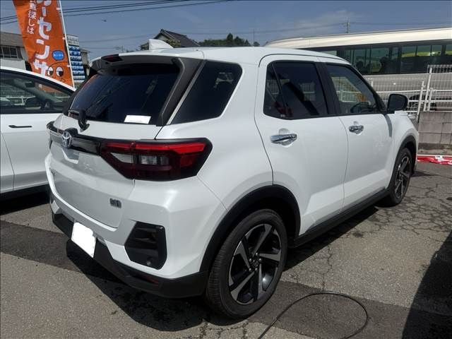 TOYOTA RAIZE HYBRID 2024