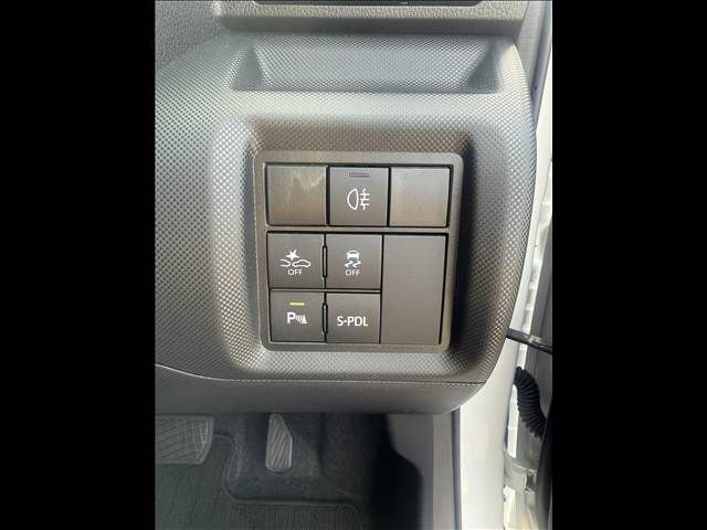 TOYOTA RAIZE HYBRID 2024