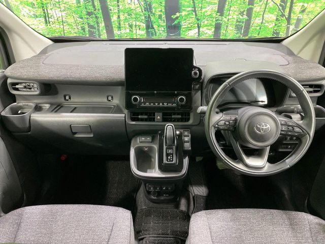 TOYOTA SIENTA HYBRID 2022