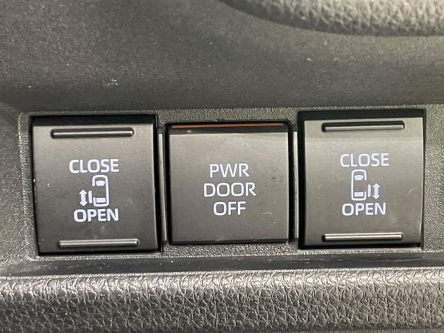 TOYOTA SIENTA HYBRID 2022