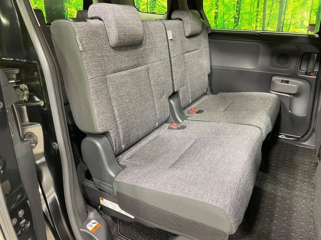 TOYOTA SIENTA HYBRID 2022