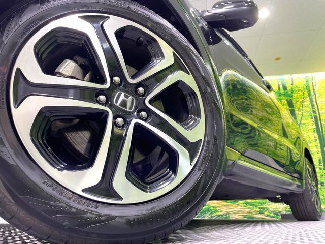 HONDA VEZEL HYBRID 2019