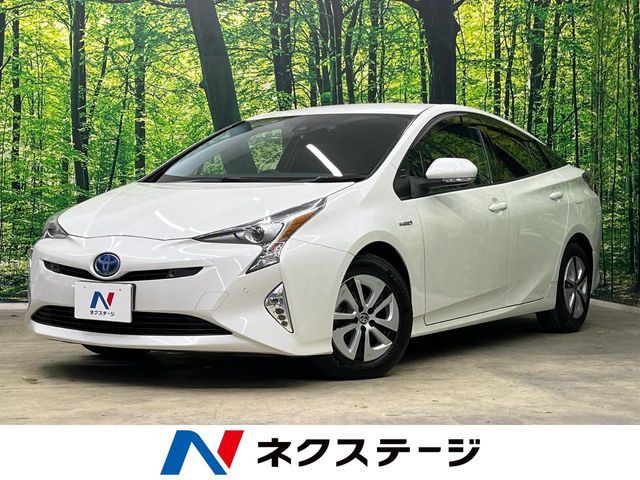 TOYOTA PRIUS 2016