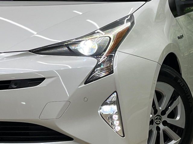 TOYOTA PRIUS 2016