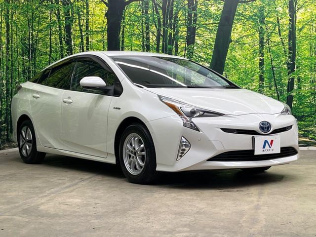 TOYOTA PRIUS 2016