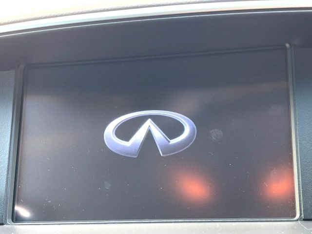 NISSAN FUGA HYBRID 2018