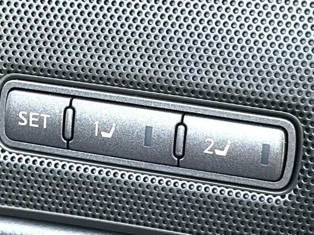 NISSAN FUGA HYBRID 2018