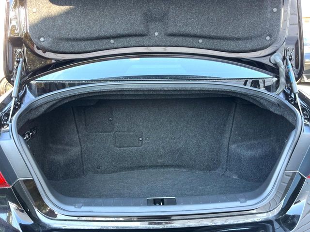 NISSAN FUGA HYBRID 2018