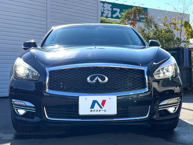 NISSAN FUGA HYBRID 2018