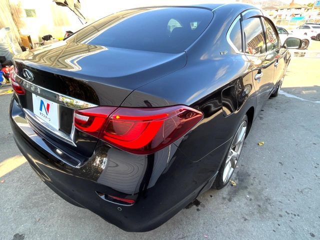 NISSAN FUGA HYBRID 2018