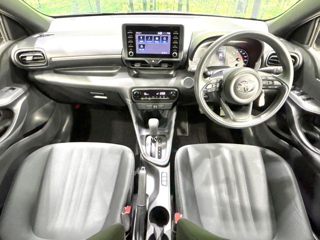 TOYOTA YARIS HYBRID 2022