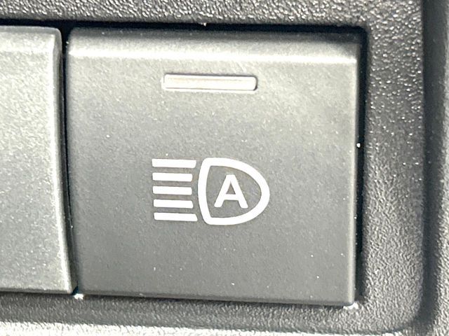 TOYOTA YARIS HYBRID 2022