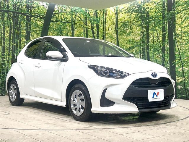 TOYOTA YARIS HYBRID 2022