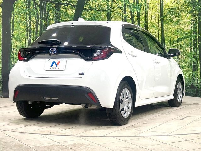 TOYOTA YARIS HYBRID 2022