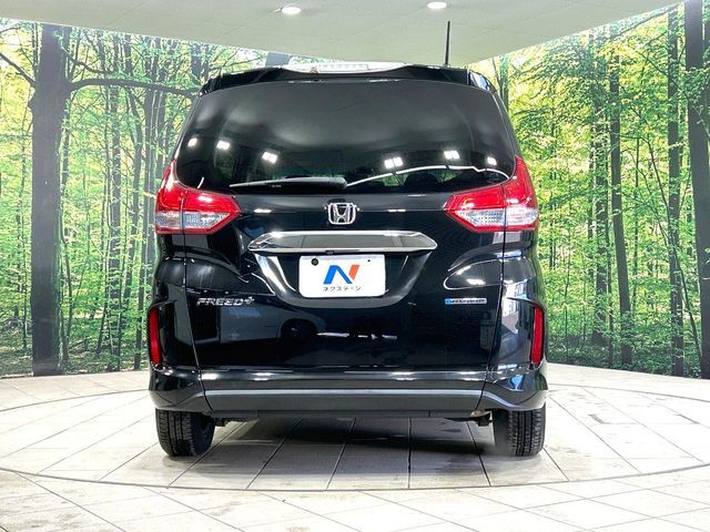 HONDA FREED plus HYBRID 2016