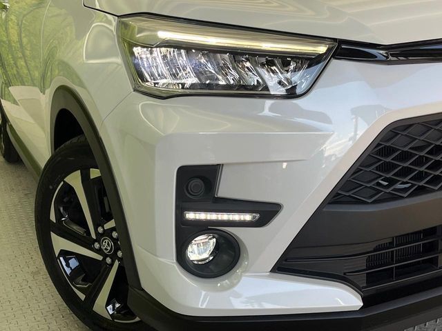 TOYOTA RAIZE HYBRID 2022