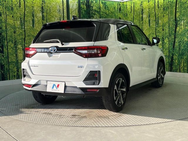 TOYOTA RAIZE HYBRID 2022