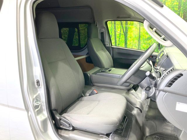 TOYOTA HIACE van 2WD 2014