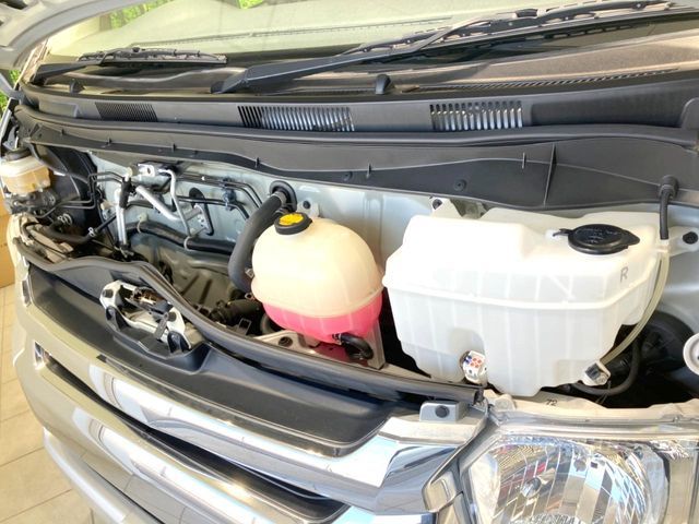 TOYOTA HIACE van 2WD 2014