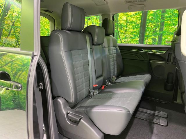 MITSUBISHI DELICA D:5 4WD 2025