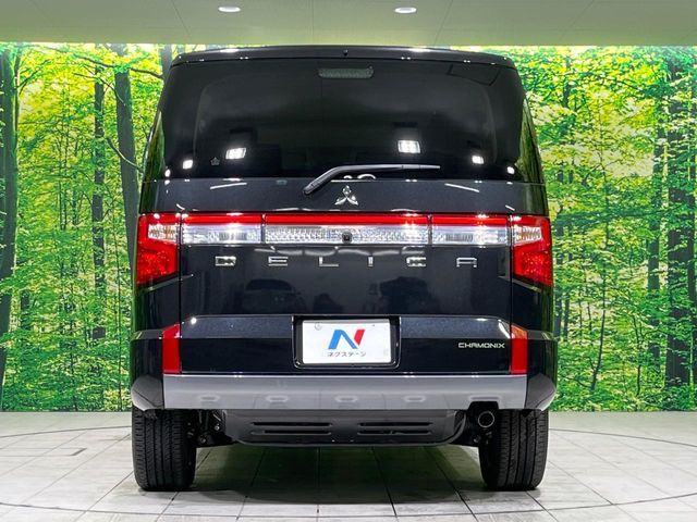 MITSUBISHI DELICA D:5 4WD 2025