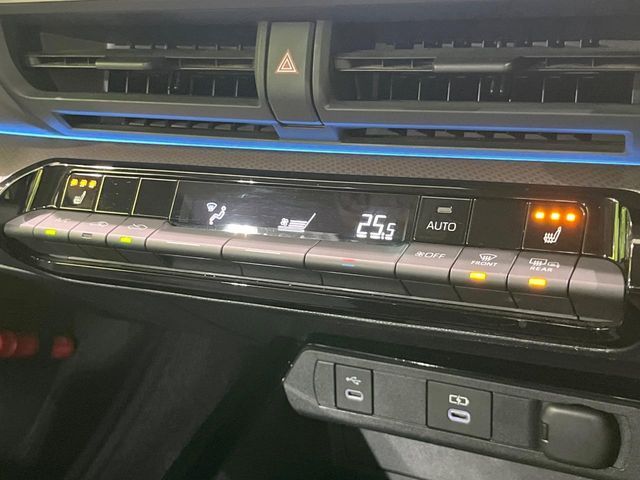 TOYOTA PRIUS 4WD 2023