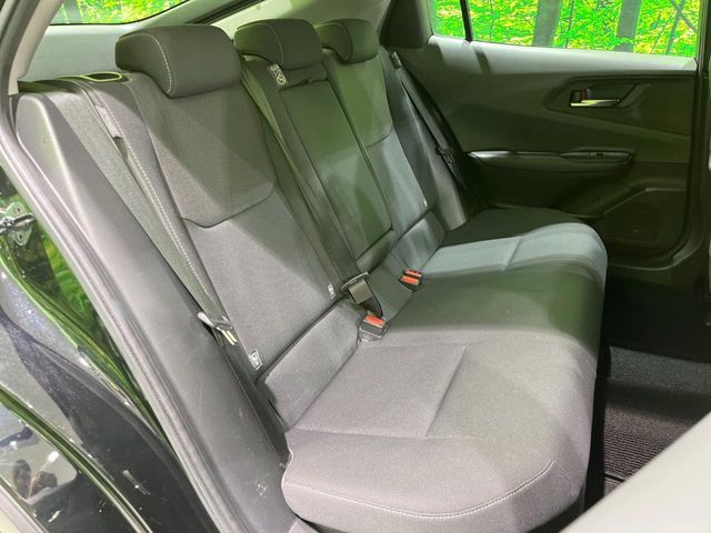 TOYOTA PRIUS 4WD 2023