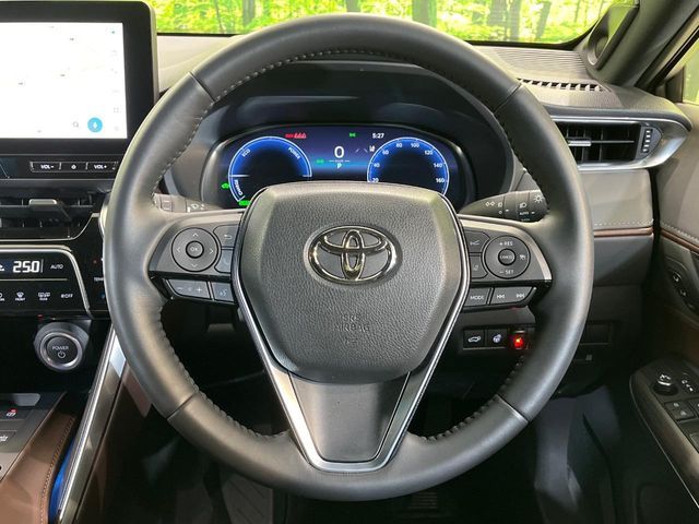 TOYOTA HARRIER HYBRID 2023