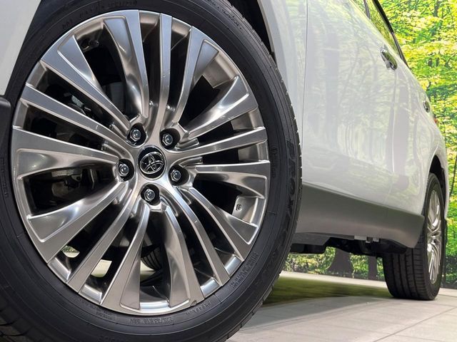 TOYOTA HARRIER HYBRID 2023