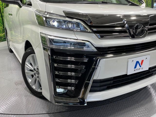 TOYOTA VELLFIRE 2019