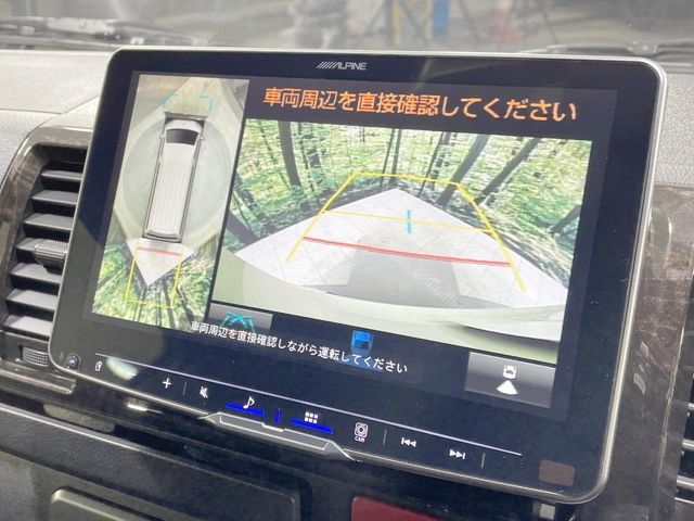 TOYOTA HIACE van 4WD 2024