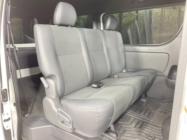 TOYOTA HIACE van 4WD 2024