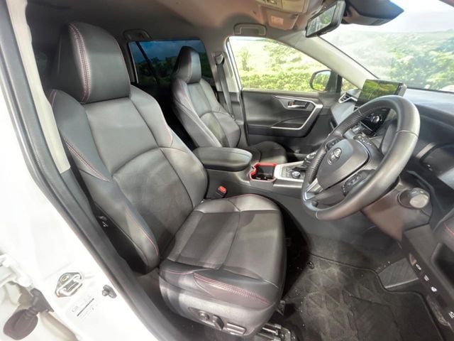 TOYOTA RAV4 4WD 2025