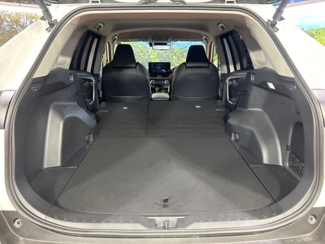 TOYOTA RAV4 4WD 2025