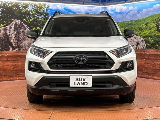 TOYOTA RAV4 4WD 2025