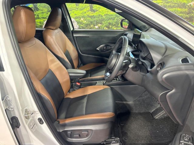 TOYOTA YARIS CROSS 2025