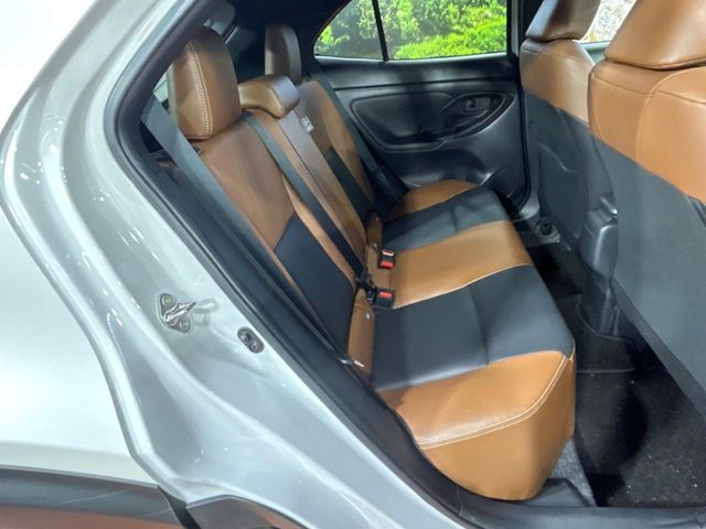 TOYOTA YARIS CROSS 2025