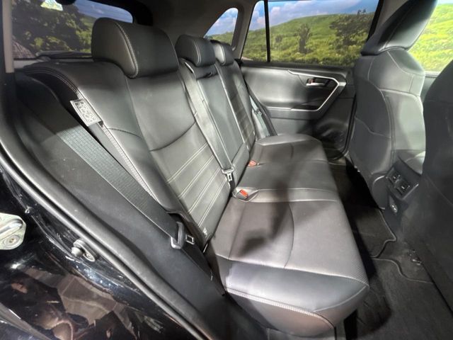 TOYOTA RAV4 4WD 2025