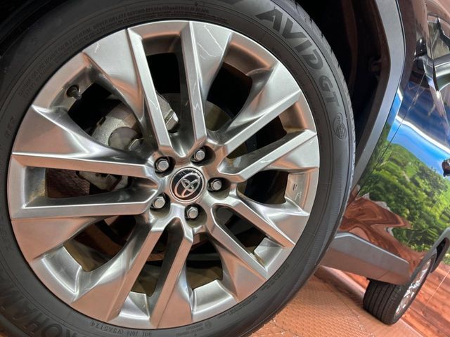 TOYOTA RAV4 4WD 2025