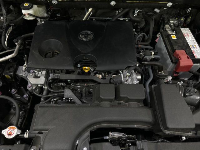 TOYOTA RAV4 4WD 2025