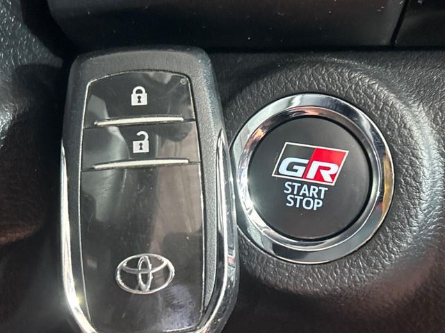 TOYOTA HILUX 4WD 2023