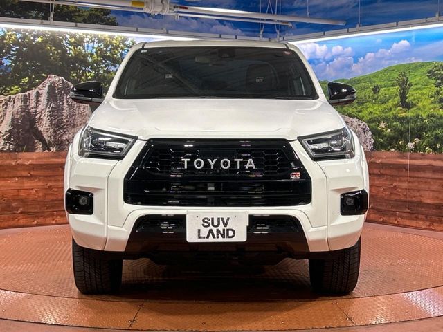 TOYOTA HILUX 4WD 2023