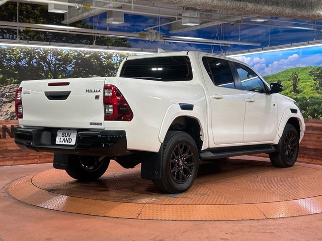 TOYOTA HILUX 4WD 2023