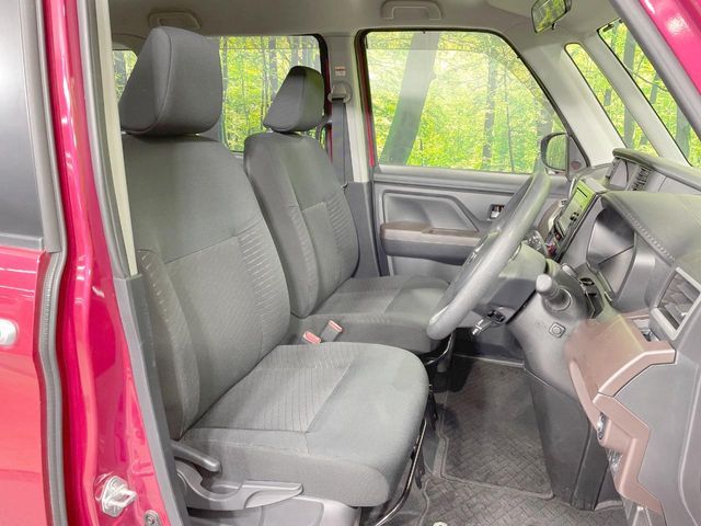 TOYOTA ROOMY 4WD 2017