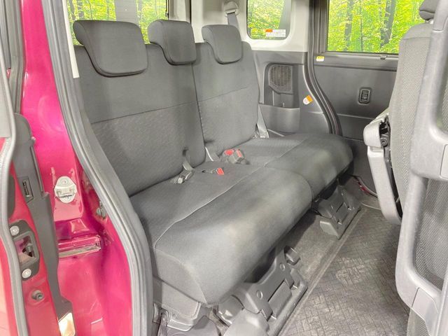 TOYOTA ROOMY 4WD 2017