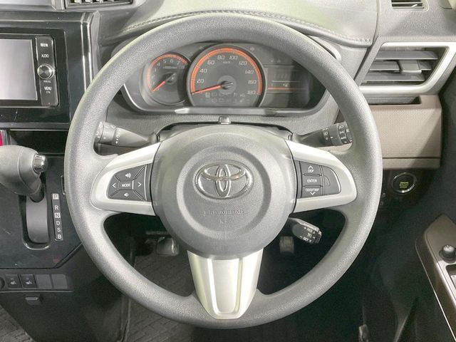 TOYOTA ROOMY 4WD 2017