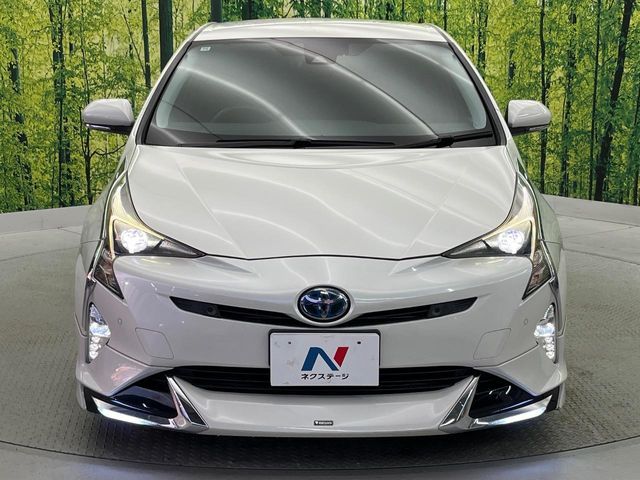 TOYOTA PRIUS 2017