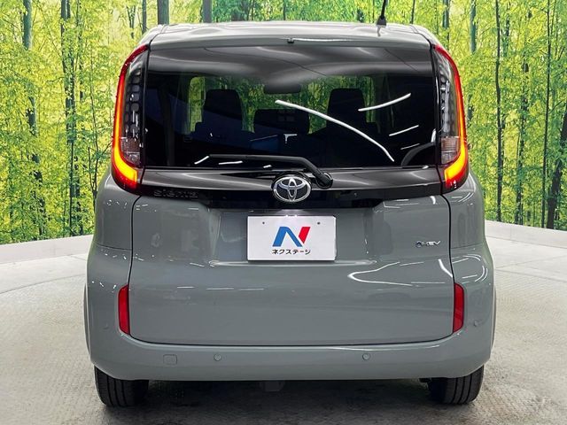TOYOTA SIENTA HYBRID 2024