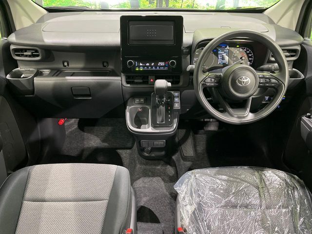 TOYOTA SIENTA HYBRID 2025